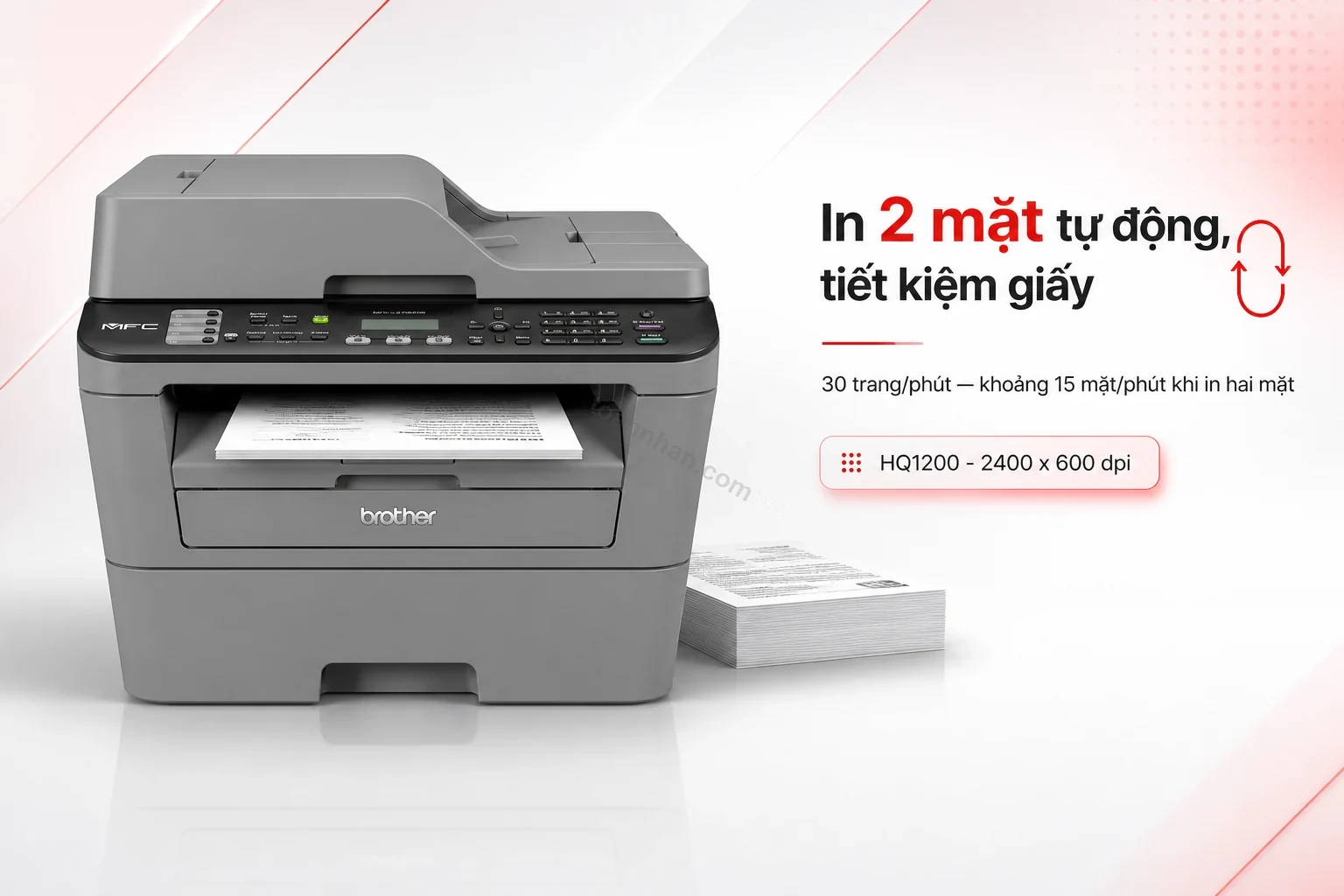 Máy in Brother MFC-L2701D đang in tài liệu hai mặt tự động, khay ra giấy