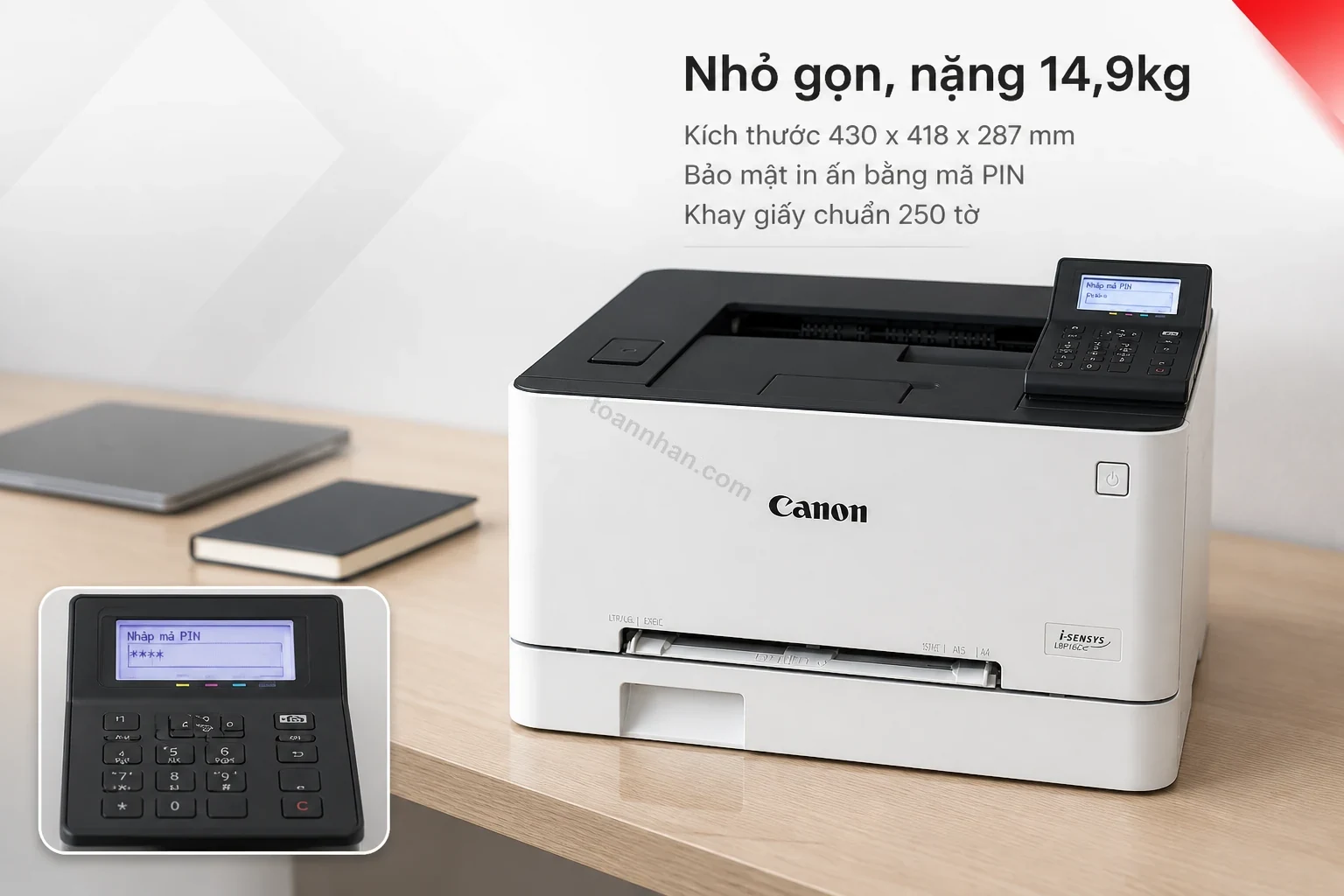 Kích thước nhỏ gọn của máy in Canon i-SENSYS LBP631Cw trên bàn làm việc