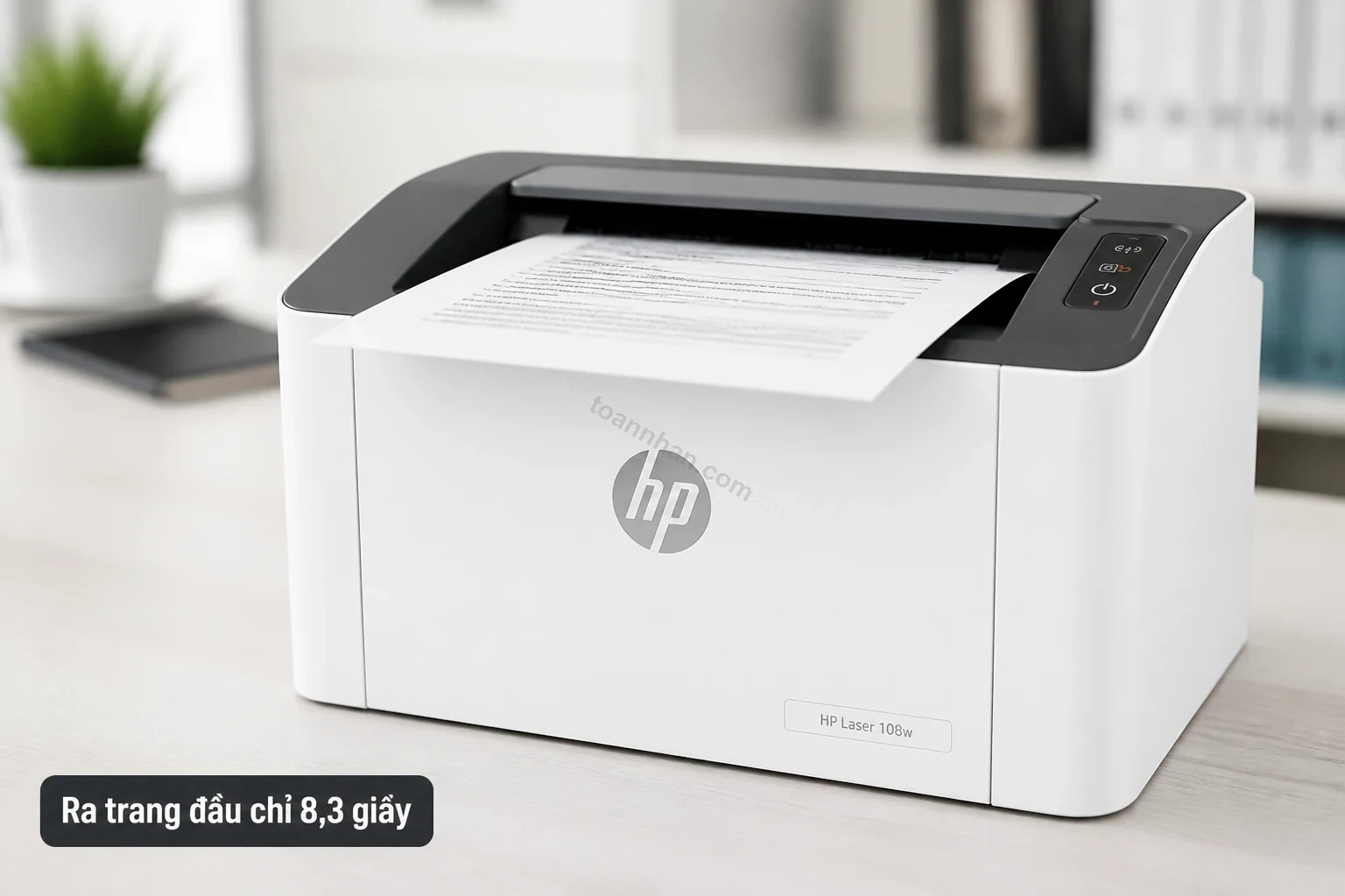 Tốc độ in nhanh của máy in HP LaserJet 108W — bản in văn bản A4 vừa ra khay giấy